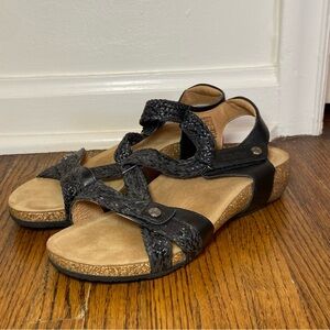 Taos Trulie Sandal Women's Size 39 Black